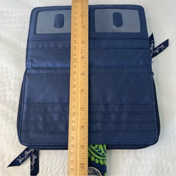 Vera Bradley Turn lock Wallet in Caribbean Sea Blue Green Paisley New Condition - Picture 6 of 8